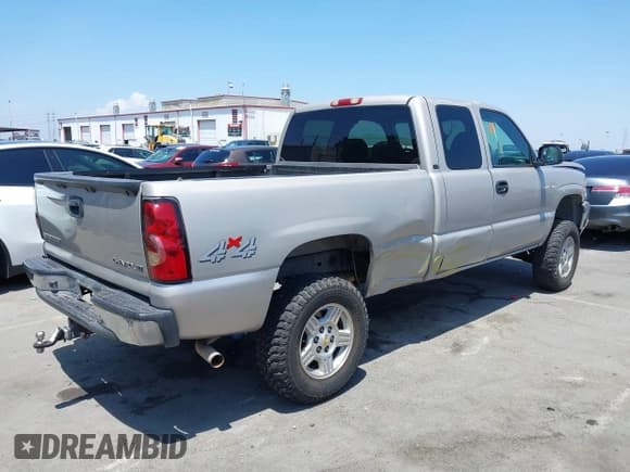 ✅ 2004 Chevrolet Silverado 1500 Z71 • VIN: 1GCEK19T24E248441 • Лот: 42945368. Опубликован ранее на IAAI с пробегом 291 351 миль. Бесплатный доступ к архиву аукционных продаж из США и подробный отчёт об истории автомобиля на DreamBid. Изображение 4.