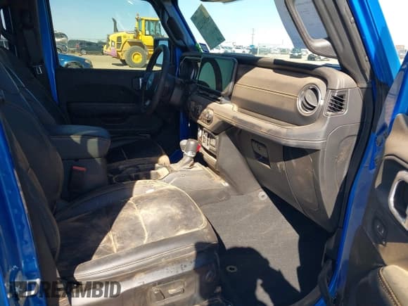 ✅ 2024 Jeep Gladiator Willys • VIN: 1C6HJTAG0RL123040 • Лот: 41849222. Опубликован ранее на IAAI с пробегом 14 989 миль. Бесплатный доступ к архиву аукционных продаж из США и подробный отчёт об истории автомобиля на DreamBid. Изображение 5.