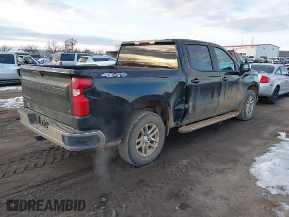 ✅ 2019 Chevrolet Silverado 1500 LT • VIN: 1GCPYDEK9KZ387882 • Lot: 41156154. Wystawiony na IAAI z przebiegiem 174 267 mil. Bezpłatny archiwum sprzedaży aukcyjnych z USA i szczegółowy raport historii pojazdu na DreamBid. Zdjęcie 4.
