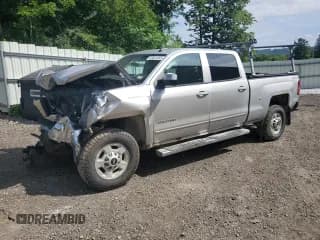 ✅ 2015 Chevrolet Silverado 2500HD LT • VIN: 1GC1KVEG0FF533618 • Lot: 63601065. Wystawiony na Copart z przebiegiem 276 083 mil. Bezpłatny archiwum sprzedaży aukcyjnych z USA i szczegółowy raport historii pojazdu na DreamBid. Zdjęcie 1.