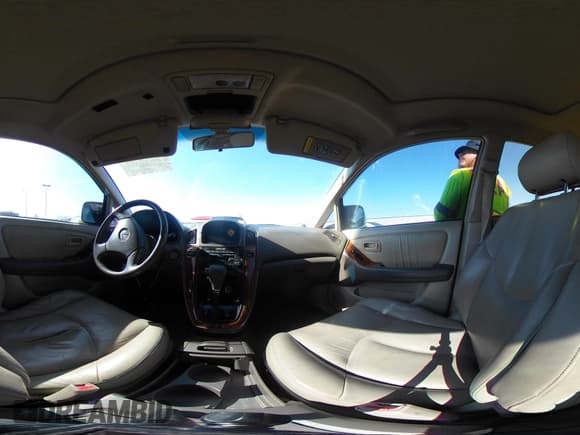 ✅ 1999 Lexus RX 300 • VIN: JT6GF10U2X0011802 • Lot: 42393239. Listed on IAAI with 152,558 mi. Free auction sales archive from the USA and detailed vehicle history report at DreamBid. Image 19.