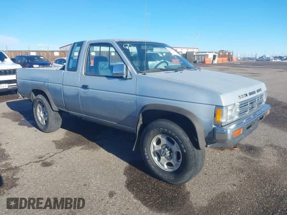 ✅ 1992 Nissan Frontier SE • VIN: 1N6HD16Y8NC358458 • Lot: 43857210. Wystawiony na IAAI z przebiegiem 226 678 mil. Bezpłatny archiwum sprzedaży aukcyjnych z USA i szczegółowy raport historii pojazdu na DreamBid. Zdjęcie 1.