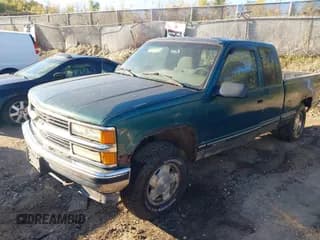 ✅ 1995 Chevrolet Silverado 1500 • VIN: 1GCEK19K8SE239134 • Lot: 43531159. Wystawiony na IAAI z przebiegiem 246 479 mil. Bezpłatny archiwum sprzedaży aukcyjnych z USA i szczegółowy raport historii pojazdu na DreamBid. Zdjęcie 2.