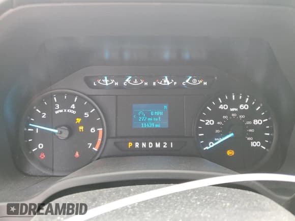 ✅ 2022 Ford F-250 XL • VIN: 1FTBF2A60NEF41677 • Lot: 53192155. Wystawiony na Copart z przebiegiem 11 439 mil. Bezpłatny archiwum sprzedaży aukcyjnych z USA i szczegółowy raport historii pojazdu na DreamBid. Zdjęcie 9.