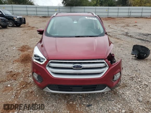 ✅ 2019 Ford Escape Titanium • VIN: 1FMCU0J98KUB00644 • Lot: 89912215. Wystawiony na Copart z przebiegiem 40 406 mil. Bezpłatny archiwum sprzedaży aukcyjnych z USA i szczegółowy raport historii pojazdu na DreamBid. Zdjęcie 5.