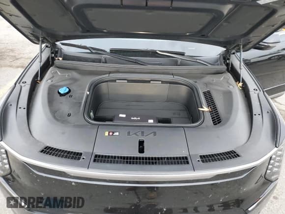 ✅ 2024 Kia EV9 Land • VIN: KNDADFS51R6028274 • Lot: 81749824. Wystawiony na Copart z przebiegiem 5 066 mil. Bezpłatny archiwum sprzedaży aukcyjnych z USA i szczegółowy raport historii pojazdu na DreamBid. Zdjęcie 12.