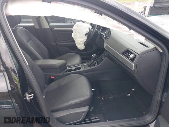 ✅ 2019 Volkswagen Jetta S • VIN: 3VWC57BU9KM261602 • Lot: 42340387. Listed on IAAI with 38,981 mi. Free auction sales archive from the USA and detailed vehicle history report at DreamBid. Image 5.