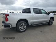✅ 2021 Chevrolet Silverado 1500 RST • VIN: 1GCUYEED3MZ335743 • Lot: 70964664. Wystawiony na Copart z przebiegiem 30 725 mil. Bezpłatny archiwum sprzedaży aukcyjnych z USA i szczegółowy raport historii pojazdu na DreamBid. Zdjęcie 3.