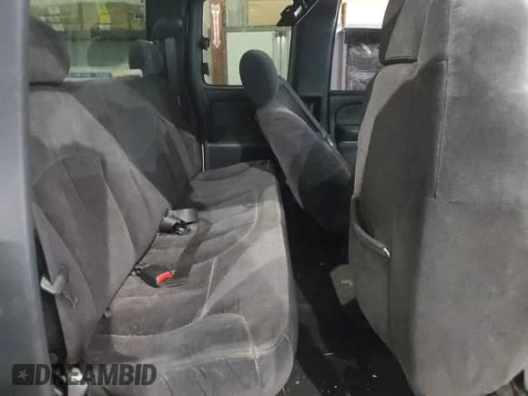 2000 Chevrolet Silverado 2500 LT с VIN 1GCGK29U2YE409366, выставлен на аукционе Copart как лот 88019815 с пробегом Не указан миль и Списание • Salvage title. История ставок и продаж доступна на DreamBid. Изображение 10.