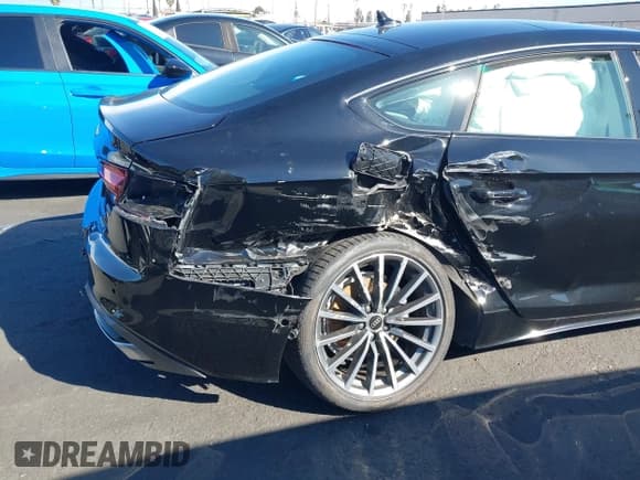 ✅ 2022 Audi A5 • VIN: WAUBBCF50NA039371 • Лот: 41729474. Опубликован ранее на IAAI с пробегом Не указан. Бесплатный доступ к архиву аукционных продаж из США и подробный отчёт об истории автомобиля на DreamBid. Изображение 6.