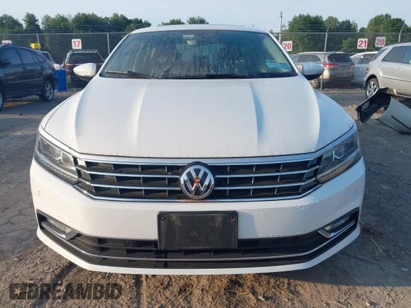 ✅ 2017 Volkswagen Passat SE • VIN: 1VWGT7A32HC059579 • Lot: 42845270. Listed on IAAI with 122,698 mi. Free auction sales archive from the USA and detailed vehicle history report at DreamBid. Image 13.