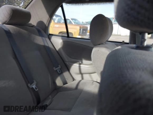 ✅ 2001 Chevrolet Prizm • VIN: 1Y1SK52831Z418077 • Lot: 43464214. Listed on IAAI with Not provided. Free auction sales archive from the USA and detailed vehicle history report at DreamBid. Image 8.