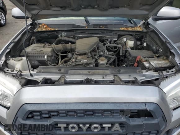 ✅ 2019 Toyota Tacoma SR5 • VIN: 5TFRX5GN9KX146280 • Лот: 86521775. Опубликован ранее на Copart с пробегом 92 273 миль. Бесплатный доступ к архиву аукционных продаж из США и подробный отчёт об истории автомобиля на DreamBid. Изображение 11.