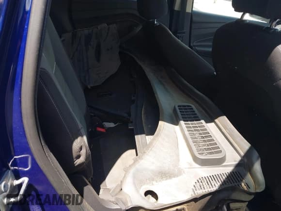 ✅ 2013 Ford Escape SE • VIN: 1FMCU0GX3DUB71422 • Lot: 42283894. Listed on IAAI with 99,536 mi. Free auction sales archive from the USA and detailed vehicle history report at DreamBid. Image 8.