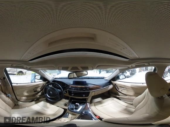 ✅ 2014 BMW 3 Series 328i xDrive • VIN: WBA3B5C54EP542693 • Лот: 43661143. Опубликован ранее на IAAI с пробегом 137 501 миль. Бесплатный доступ к архиву аукционных продаж из США и подробный отчёт об истории автомобиля на DreamBid. Изображение 18.