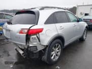 ✅ 2007 Infiniti FX • VIN: JNRAS08WX7X209528 • Lot: 43713074. Wystawiony na IAAI z przebiegiem 134 282 mil. Bezpłatny archiwum sprzedaży aukcyjnych z USA i szczegółowy raport historii pojazdu na DreamBid. Zdjęcie 4.