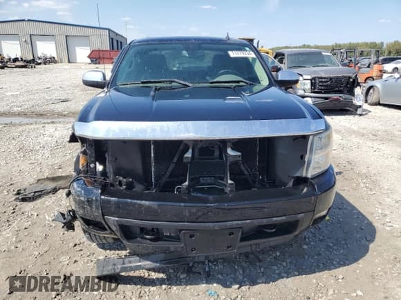 ✅ 2008 Chevrolet Silverado 1500 LTZ • VIN: 2GCEK133181311318 • Лот: 71279234. Опубликован ранее на Copart с пробегом 201 982 миль. Бесплатный доступ к архиву аукционных продаж из США и подробный отчёт об истории автомобиля на DreamBid. Изображение 5.