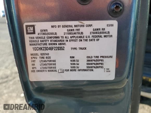 ✅ 2006 Chevrolet Silverado 2500HD LT2 • VIN: 1GCHK23D46F220352 • Lot: 48016075. Wystawiony na Copart z przebiegiem 190 419 mil. Bezpłatny archiwum sprzedaży aukcyjnych z USA i szczegółowy raport historii pojazdu na DreamBid. Zdjęcie 13.
