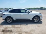 ✅ 2020 Porsche Macan • VIN: WP1AA2A51LLB08782 • Lot: 42395095. Wystawiony na IAAI z przebiegiem 43 706 mil. Bezpłatny archiwum sprzedaży aukcyjnych z USA i szczegółowy raport historii pojazdu na DreamBid. Zdjęcie 13.