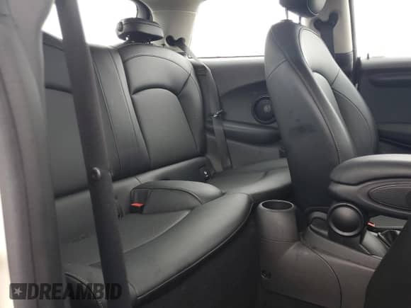 2016 MINI Hardtop с VIN WMWXP5C50G3B76103, выставлен на аукционе Copart как лот 90336915 с пробегом 56 290 миль миль и Списание • Salvage title. История ставок и продаж доступна на DreamBid. Изображение 10.