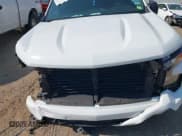 ✅ 2023 Chevrolet Silverado 1500 Custom • VIN: 3GCPABEK7PG280894 • Lot: 43206042. Wystawiony na IAAI z przebiegiem 27 359 mil. Bezpłatny archiwum sprzedaży aukcyjnych z USA i szczegółowy raport historii pojazdu na DreamBid. Zdjęcie 12.