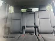 ✅ 2014 Toyota Highlander LE Plus • VIN: 5TDZKRFHXES013698 • Lot: 84019295. Wystawiony na Copart z przebiegiem Nie podano. Bezpłatny archiwum sprzedaży aukcyjnych z USA i szczegółowy raport historii pojazdu na DreamBid. Zdjęcie 10.