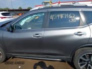 ✅ 2019 Nissan Rogue SL • VIN: 5N1AT2MV0KC838412 • Lot: 42987162. Wystawiony na IAAI z przebiegiem 110 294 mil. Bezpłatny archiwum sprzedaży aukcyjnych z USA i szczegółowy raport historii pojazdu na DreamBid. Zdjęcie 15.