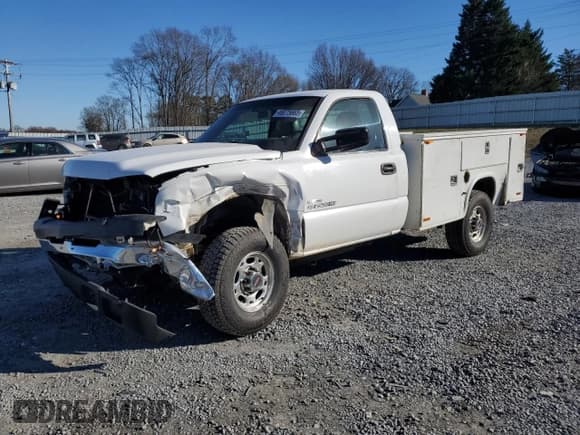 ✅ 2007 Chevrolet Silverado 2500HD Work Truck • VIN: 1GCHK24D47E109449 • Лот: 46075665. Опубликован ранее на Copart с пробегом 318 211 миль. Бесплатный доступ к архиву аукционных продаж из США и подробный отчёт об истории автомобиля на DreamBid. Изображение 1.