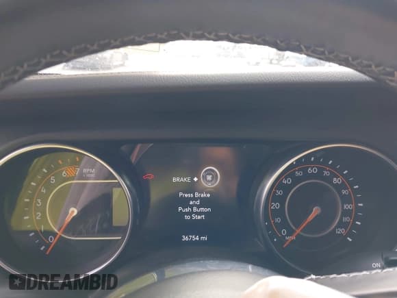 ✅ 2022 Jeep Wrangler Unlimited Sahara • VIN: 1C4HJXEN2NW239826 • Lot: 42497327. Listed on IAAI with 36,754 mi. Free auction sales archive from the USA and detailed vehicle history report at DreamBid. Image 7.