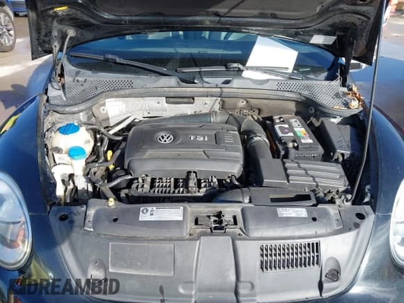 ✅ 2015 Volkswagen Beetle Fleet Edition • VIN: 3VWF17AT3FM610020 • Lot: 41714321. Wystawiony na IAAI z przebiegiem 158 381 mil. Bezpłatny archiwum sprzedaży aukcyjnych z USA i szczegółowy raport historii pojazdu na DreamBid. Zdjęcie 10.