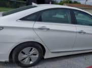 ✅ 2013 Hyundai Sonata Limited • VIN: KMHEC4A43DA087877 • Лот: 42948654. Опубликован ранее на IAAI с пробегом 161 698 миль. Бесплатный доступ к архиву аукционных продаж из США и подробный отчёт об истории автомобиля на DreamBid. Изображение 16.