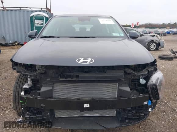 2025 Hyundai Kona SE with VIN KM8HACAB6SU222521, listed as a IAAI auction lot 41354659 with 1,886 mi miles and . Bid and sale history available at DreamBid. Image 13.