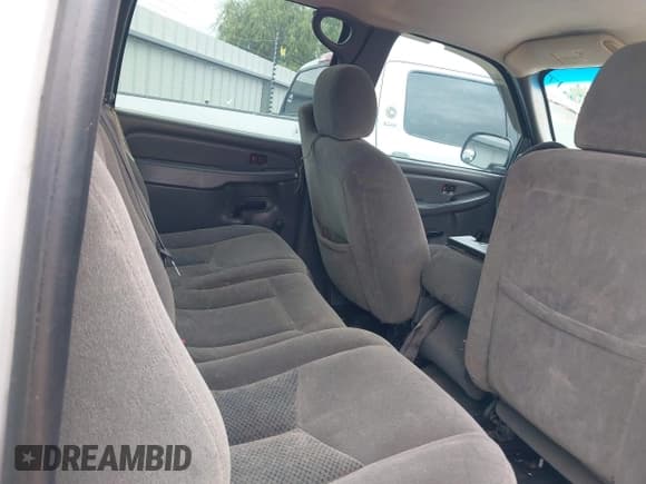 ✅ 2007 Chevrolet Silverado 2500HD LS • VIN: 1GCHC23U67F109140 • Лот: 42656177. Опубликован ранее на IAAI с пробегом 312 218 миль. Бесплатный доступ к архиву аукционных продаж из США и подробный отчёт об истории автомобиля на DreamBid. Изображение 8.