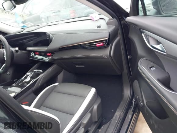 ✅ 2024 Buick Envision Sport Touring • VIN: LRBFZPE44RD052269 • Lot: 41659742. Wystawiony na IAAI z przebiegiem 3 004 mil. Bezpłatny archiwum sprzedaży aukcyjnych z USA i szczegółowy raport historii pojazdu na DreamBid. Zdjęcie 5.