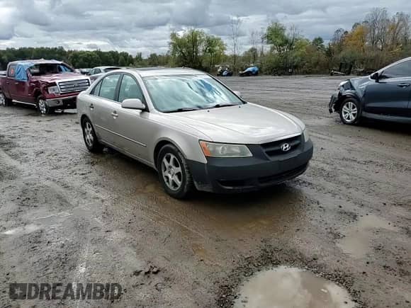 ✅ 2007 Hyundai Sonata SE • VIN: 5NPEU46F47H158867 • Лот: 82778715. Размещён на Copart с пробегом 228 147 миль миль. Получите бесплатный доступ к архиву аукционных продаж из США и посмотрите подробный отчёт об истории автомобиля на DreamBid. Изображение 13.