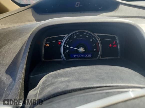 ✅ 2007 Honda Civic LX • VIN: 1HGFA15577L097709 • Лот: 80946455. Опубликован ранее на Copart с пробегом 177 446 миль. Бесплатный доступ к архиву аукционных продаж из США и подробный отчёт об истории автомобиля на DreamBid. Изображение 9.