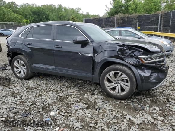 ✅ 2021 Volkswagen Atlas SEL • VIN: 1V2BE2CA7MC213069 • Lot: 55888815. Listed on Copart with 45,712 mi. Free auction sales archive from the USA and detailed vehicle history report at DreamBid. Image 4.