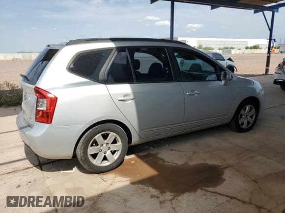 ✅ 2008 Kia Rondo LX • VIN: KNAFG525087199692 • Лот: 65230255. Опубликован ранее на Copart с пробегом 97 948 миль. Бесплатный доступ к архиву аукционных продаж из США и подробный отчёт об истории автомобиля на DreamBid. Изображение 3.