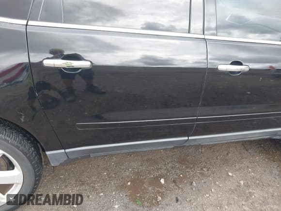 ✅ 2016 Chevrolet Traverse LT • VIN: 1GNKRGKD6GJ184685 • Lot: 43347578. Wystawiony na IAAI z przebiegiem 118 041 mil. Bezpłatny archiwum sprzedaży aukcyjnych z USA i szczegółowy raport historii pojazdu na DreamBid. Zdjęcie 19.