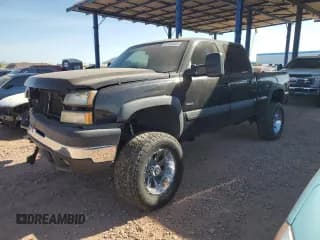 ✅ 2006 Chevrolet Silverado 2500HD LT3 • VIN: 1GCHK23D86F250230 • Лот: 91132345. Опубликован ранее на Copart с пробегом 219 822 миль. Бесплатный доступ к архиву аукционных продаж из США и подробный отчёт об истории автомобиля на DreamBid. Изображение 1.