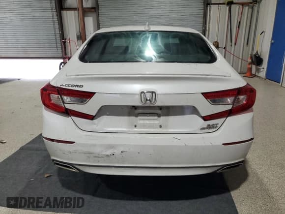 ✅ 2020 Honda Accord Sport • VIN: 1HGCV2F30LA003010 • Lot: 81110935. Wystawiony na Copart z przebiegiem 86 478 mil. Bezpłatny archiwum sprzedaży aukcyjnych z USA i szczegółowy raport historii pojazdu na DreamBid. Zdjęcie 6.