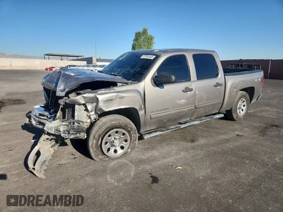 2012 Chevrolet Silverado 1500 LT z VIN 3GCPKSEAXCG238427, wystawiony jako Copart lot #67043445 z przebiegiem 90 423 mil mil oraz Szkoda całkowita • Salvage title. Historia ofert i sprzedaży dostępna na DreamBid. Obrazek 1.