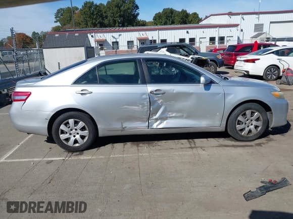 ✅ 2011 Toyota Camry LE • VIN: 4T1BF3EK6BU755308 • Lot: 43524394. Listed on IAAI with 138,772 mi. Free auction sales archive from the USA and detailed vehicle history report at DreamBid. Image 13.