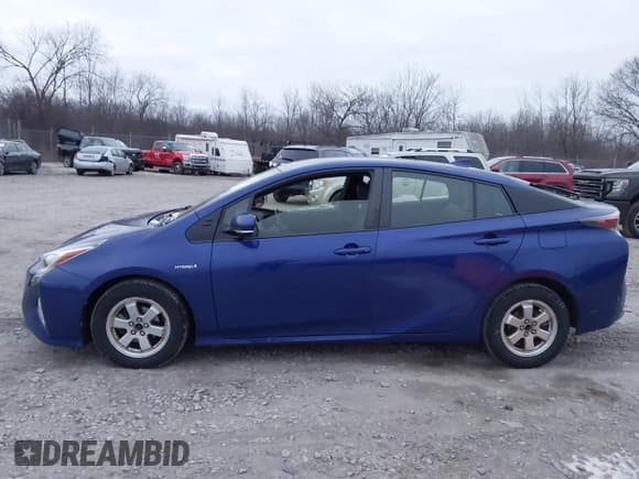 ✅ 2017 Toyota Prius Three • VIN: JTDKARFU0H3047530 • Lot: 43811108. Wystawiony na IAAI z przebiegiem 264 257 mil. Bezpłatny archiwum sprzedaży aukcyjnych z USA i szczegółowy raport historii pojazdu na DreamBid. Zdjęcie 14.