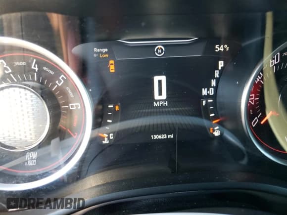 ✅ 2017 Dodge Challenger SXT • VIN: 2C3CDZAG7HH558683 • Lot: 36436673. Wystawiony na Copart z przebiegiem 130 623 mil. Bezpłatny archiwum sprzedaży aukcyjnych z USA i szczegółowy raport historii pojazdu na DreamBid. Zdjęcie 9.