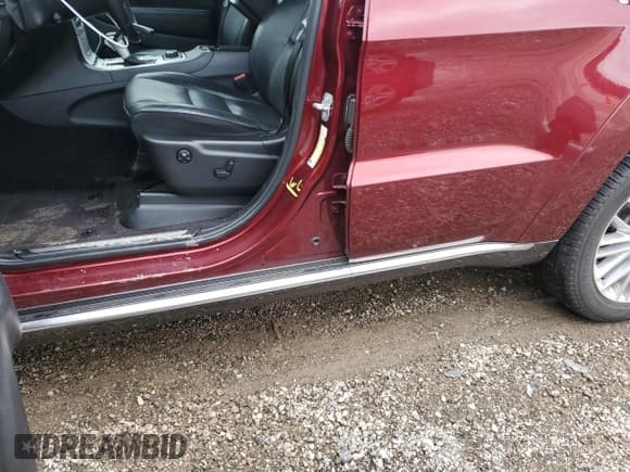 ✅ 2018 Jeep Grand Cherokee Summit • VIN: 1C4RJFJG1JC347484 • Lot: 69666765. Listed on Copart with 53,673 mi. Free auction sales archive from the USA and detailed vehicle history report at DreamBid. Image 13.