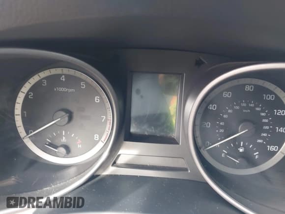 ✅ 2017 Hyundai Santa Fe 2.4L • VIN: 5XYZTDLB2HG428225 • Лот: 41621569. Опубликован ранее на IAAI с пробегом Не указан. Бесплатный доступ к архиву аукционных продаж из США и подробный отчёт об истории автомобиля на DreamBid. Изображение 15.