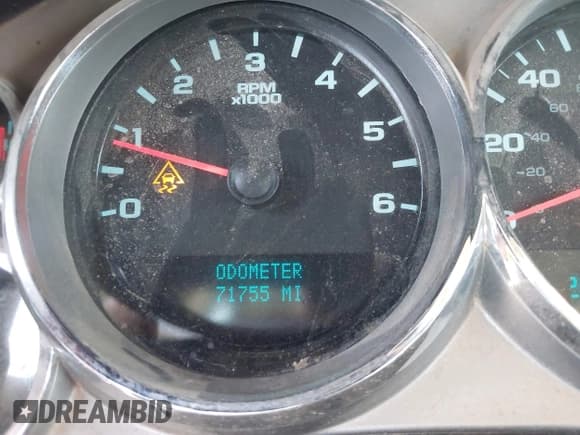 ✅ 2011 Chevrolet Silverado 2500HD • VIN: 1GB2KVCG9BZ411876 • Lot: 42557170. Wystawiony na IAAI z przebiegiem 71 775 mil. Bezpłatny archiwum sprzedaży aukcyjnych z USA i szczegółowy raport historii pojazdu na DreamBid. Zdjęcie 14.