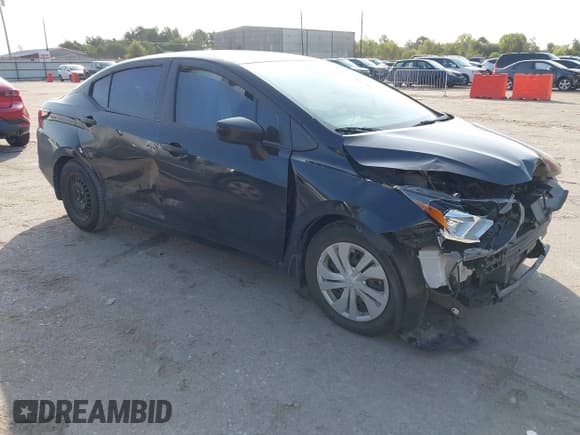 ✅ 2020 Nissan Versa S • VIN: 3N1CN8DV4LL814939 • Lot: 43514920. Listed on IAAI with 49,011 mi. Free auction sales archive from the USA and detailed vehicle history report at DreamBid. Image 1.