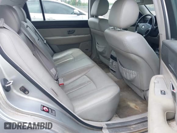 ✅ 2007 Kia Amanti • VIN: KNALD125775127788 • Lot: 42430938. Wystawiony na IAAI z przebiegiem 213 175 mil. Bezpłatny archiwum sprzedaży aukcyjnych z USA i szczegółowy raport historii pojazdu na DreamBid. Zdjęcie 8.